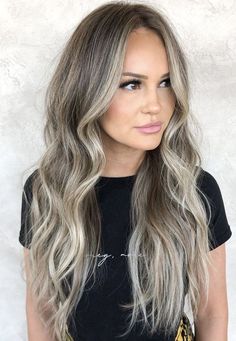 27 Stunning Examples Of Summer Hair Highlights Lived In Color Brunette, Balayage For Brunette, Brunette Roots, Easy Professional Hairstyles, Lived In Color, Hair Refresh, Blonde Highlights On Dark Hair, Short Dark Hair