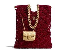 New Chanel Bags, Pearl Clutch Bag, Chanel Reissue, Chanel Lover, Chanel Clutch, Tweed Bag, Chanel Tote Bag, Chanel Store, New Bags