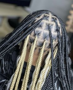 Colorful Twists, Braids Peekaboo, Peekaboo Braids, Carrot Hairstyles, Peekaboo Hair Colors, Black Box Braids, Blonde Box Braids, Peekaboo Hair, Big Box Braids Hairstyles