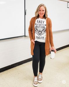 Teacher Yoga Pants Outfit, Casual Substitute Outfits, Comfy Cute Teacher Outfits, Teacher Outfit With Leggings, Cardigan And Leggings Outfit Fall, Outfits With Tan Cardigan, Leggings And Cardigan Outfit Casual, Fall Preschool Teacher Outfits, Teacher Sweatshirt Outfit