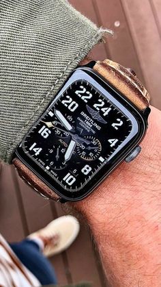 Apple Wrist Watch, Apple Watch Men, Watch Bands Leather, Apple Watch Clock Faces, Apple Watch Custom Faces, Breitling 1884, Mvmt Watches, Nike Leather, Apple Watch Fashion