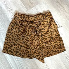 Brand New With Tags! Leopard Animal Print Shorts Size Xs 100% Polyester Elastic Waist In Back Removable Tie Waist Length 14" Rise 12" Inseam 2.5" Animal Print Shorts, Leopard Animal, Print Shorts, Waist Length, Mom Style, Black Tan, Black And Tan, Printed Shorts, Animal Print