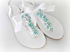 Wedding white Greek leather sandalsWhite sandals by dadahandmade Shoes Beach Wedding, Bridesmaid Flats, Bridesmaid Sandals, Initial Bracelet Gold, Blue Pearls, Red Beaded Bracelet, Pearl Sandals, Vert Turquoise, Handmade Sandals