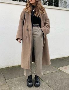 Dark Academia Outfits, Academia Outfits, Skandinavian Fashion, Winter Fashion Outfits Casual, Wardrobe Outfits, Looks Chic