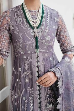 Luxury Elegant Unstitched Salwar Kameez, Luxury Unstitched Elegant Salwar Kameez, Luxury Jamawar Salwar Kameez With Motifs, Luxury Semi-stitched Dabka Salwar Kameez, Luxury Unstitched Jamawar Salwar Kameez, Net Sleeves, Pakistani Boutique, Velvet Sleeve, Printed Organza