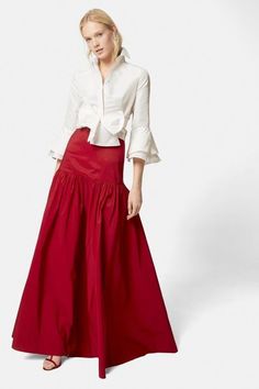 Ch Carolina Herrera, Long Skirt Outfits, Red Skirt, Event Outfit, Red Skirts, Ruffled Sleeves, Try Again, White Blouse, Carolina Herrera