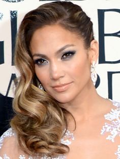 Wedding Hairstyles Medium Length, Side Swept Hairstyles, Long Hair Wedding Styles, Penteado Cabelo Curto, Golden Globe, On The Red Carpet