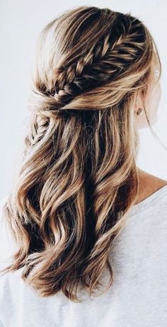 Fish Tail Side Braid, Fishtail Braid Hairstyles, Wedding Hairstyles Bridesmaid, Makeup Tip, Fish Tail Braid, Wedding Hair And Makeup, Bridesmaid Hair