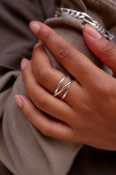 Infinity Spiral ring sterling silver. This ring is fun but classic enough to wear every day. It is minimal and easy to pair with your other rings and jewelry. Available in 14k gold fill , 14k rose gold fill and sterling silver. Handmade in Portland, OR. PIPE AND ROW Plain Silver Rings, Casual Rings, Silver Rings Simple, Silver Ring Designs, Silver Rings With Stones, Spiral Ring, Casual Jewelry, Gold And Silver Rings, Silver Jewelry Rings