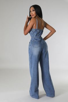 Wide leg, Non-stretch sleeveless denim jumper with sweetheart neckline. Jumpsuit has pockets and button closures. Jumpsuit runs small in the hips 75% cotton 30% polyester 5% spandex Hand wash cold Inseam is 36 inches Model is wearing a small Poses Dynamic, Jumpsuits For Women Casual, Bell Bottom Jumpsuits, Action Poses Drawing, Denim Jumpsuits, Straps Jumpsuit, Denim Jumper, Poses Drawing, Drawing Fashion