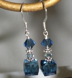 Cube Earrings, Mom Earrings, Blue Crystal Earrings, Beaded Earrings Tutorials, Beaded Earrings Diy, Beaded Earrings Patterns, Earring Tutorial, Homemade Jewelry