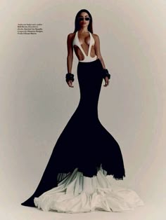 Black And White Pumps, Vogue Brazil, Birthday Shoot, Female Fashion, Fashion Editorial, Pop Star, Rick Owens, Elegant Fashion