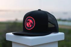 Black Six-panel Snapback Hat For Summer, Summer Cotton Trucker Hat With Logo Patch, Summer Sports Trucker Hat With Embroidered Logo, Black Six-panel Trucker Hat For Summer, Summer Streetwear Trucker Hat With Logo Patch, Summer Streetwear Snapback Hat With Logo Patch, Lids Hat, Guy Fashion, Country Hats