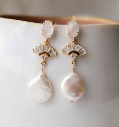 REESE Freshwater Pearl Earrings Bridal Statement Earrings - Etsy UK Jewelry Pearl Earrings, Bijoux Art Deco, Statement Earrings Wedding, Bijoux Art Nouveau, Rose Gold Quartz, Freshwater Pearl Earrings, Bridal Earrings Pearl, Fan Earrings