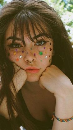 Foto Poses, Trik Fotografi, Grunge Hair, Aesthetic Makeup, Photography Inspo, Makeup Art, Pretty Face, Aesthetic Girl, Maquillaje De Ojos