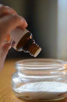 DIY air freshener. Gotta try this. I buy Glade and Febreze like crazy! معطر جو, Nyttige Tips, Organization Diy, In A Jar, Diy Makeup