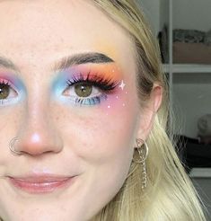 Makeup Looks Bright Colors, Makeup Inspiration Colorful, Pastel Makeup Ideas, Cute Butterfly Makeup, Colorful Wedding Makeup, Pastel Makeup Aesthetic, Aries Astethic, Lover Makeup Taylor Swift, Funky Makeup Looks