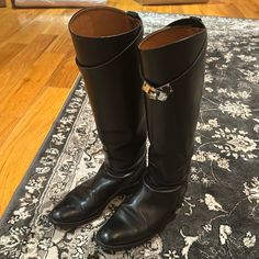 Minor Scratches, I Have Used Them For 5 Winters, So They Are In Used Condition. No Box, Just Dustbags Size 39 Fr (I Am Size 9 In Us And Fits Perfectly) Hermes Jumping Boots, Jumping Boots, Hermes Shoes, Women Shoes, Boots, Black, Color