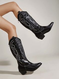 Cow Boots, Botas Cowboy, Black Western Boots, Botas Western, Black Cowboy Boots, Luxury Lifestyle Women, Looks Country