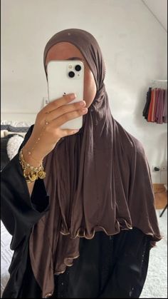 French Hijab Style, Muslim Outfit Ideas, Aesthetic Hijabi, Muslim Outfit, Modesty Fashion