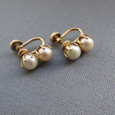 Pearl earrings Jaipur Jewelry, Pearl Jewelry Design, Wedding Jewellery Collection, Earrings Design, Gold Jewelry Simple, Gold Jewellery Design Necklaces, Jewelry Design Earrings, Gold Earrings Designs, Gold Jewelry Indian