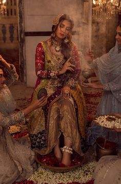 Nawab Aesthetic, Indian Academia, Bridal Dresses Pakistani, Dresses Pakistani, Shadi Dresses, Bride Photography Poses, India Culture