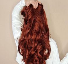 Ombre Wavy Hair, Eva Hair, How To Curl Short Hair, Hair Color Auburn, Beautiful Red Hair, Long Red Hair, Trendy Hair Color, Brown Wig