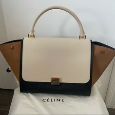 Cline Medium Tricolor Trapeze Bag Brand New Elegant Multicolor Shoulder Bag For Office, Chic Two-tone Bags For Everyday Use, Chic Two-tone Bags For Everyday, Chic Two-tone Everyday Bags, Chic Two-tone Bags, Celine Trapeze, Trapeze Bag, Celine Bags, Bag Brand