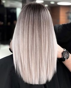 Platinový Blond, Cool Hairstyles For Girls, Nice Hair, Ash Blonde Hair, Blonde Hair Looks, Brown Blonde Hair, Platinum Blonde Hair, Hair Color Balayage, Light Blonde