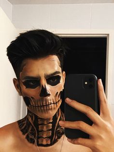 Simple Skull Makeup Men, Men Skeleton Makeup, Men’s Halloween Makeup, Skeleton Makeup Men, Skull Makeup Men, Man Skull Makeup, Halloween Makeup Skull