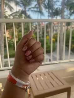 #nail #naildesign #nailart #pink #pinknails #vacation #vacationnails #summer #summernails #hibiscus #hibiscusnails #acrylic #nailgems Nailart Pink, Vacation Nails, Short Nails, Pink Nails, Summer Vacation, Summer Nails, Hibiscus, Beach Vacation, Acrylic Nails