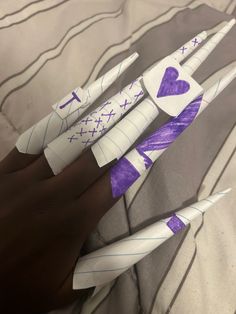 How To Make Paper Nails, Nail Paper, Homemade Squishies, Diy Nails Easy, Chibi Body, Purple Paper