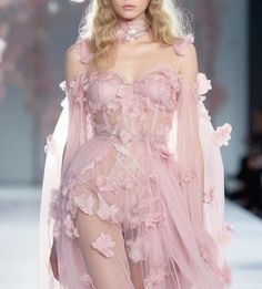 Fairytale Dress, Glam Dresses, Fantasy Fashion, Fancy Dresses, Dream Dress, Look Fashion, Gorgeous Dresses, Pretty Dresses, Runway Fashion