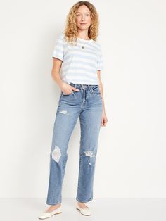 FITS: Snug from hip to thigh, loose from knee on down.  SITS: Right at your belly button.  THE FEEL: A smidge of stretch for that broken-in fit.  THE DEAL: Throwback mom jeans, with extra wiggle room? Certified fan fave! DO YOUR PART: Made with 5% recycled cotton.  Less waste in the world. 🌎 BUT WAIT, THERE'S MORE:Clever Secret-Smooth front pockets hold you in for a smoothing effect.  Regular: 30 1/2" inseam.  Petite: 28 1/2" inseam.  Tall: 34 1/2" inseam.  Models are wearing sizes S (nu Fashion Definition, Navy Outfits, Old Navy Outfits, Chic Romper, Womens Ripped Jeans, Stylish Summer Outfits, Trending Fashion Outfits, Loose Jeans, Old Navy Women