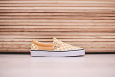 Vans Classic Slip-On - Ochre / White Yellow Astetic, Vans Vintage, Vintage License Plates, Back To School Clothes, Silhouette Canvas, Checkerboard Pattern, Sneaker Games, School Clothes, Vans Classic