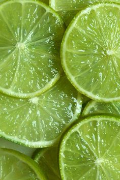 lime slices are arranged on top of each other