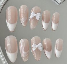 Japanese Nail Designs Simple, Simple Painted Nails, Cute Almond Nails Design Simple, Classy French Nails, Japanese Style Nails, Nail Art Classy, Press On, Asian Nails