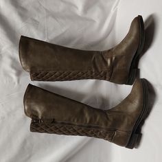 Women's Bongo Boots, Taupe Knee High Low Heel Boots, 8 Never Worn. New Still In The Box Boots With Zipper Closure Medium Width Closed Toe, Zipper Closure Boots With Medium Width And Closed Toe, Medium Width Closed Toe Boots With Zipper Closure, Low Heel Boots, Heel Boots, Low Heels, The Box, Rain Boots, Knee High