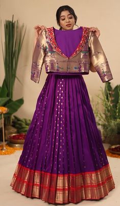 Paithani Dress Designs For Women, Paithani Ghagra Choli, Paithani Saree Dress, Sadi Dresses Design, Paithani Dress Pattern, Back Gala Design, Paithani Dress Designs, Paithani Saree Dress Gowns