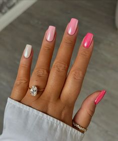 Barbie Pink Nails, Nails Gradient, Fun Summer Nails, Cute Pink Nails, Chrome Nails Designs, Romantic Nails, Pink Chrome, Chrome Nail