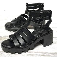 Step Out In These Newly Arrived, Stylish Strappy Gladiator Sandals New In Box Faux Leatherette Material Adjustable Side Straps Lightly Padded Insole Chunky Block Heels Heel Height: 2.5 In. Platform Height: 0.75 In. Fitting: True To Size. Regular Foot Width. Gladiator Sandals For Men, Gothic Sandals, Strappy Sandals Gladiators, Demonia Shoes, Buckle Top, Womens Gladiator Sandals, Fisherman Sandals, Platform Heels Chunky, Studded Sandals