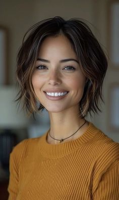 Hair For Oval Face, Short Hair For Oval Face, Best Haircuts For Women, Haircut Tip, Oval Face Hairstyles, Edgy Short Hair, Short Choppy Hair, Peinados Fáciles Para Cabello Corto, Short Hair Tutorial