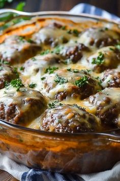 Baked Meat Ideas, Hamb Meat Recipes, Hamburger Dishes Suppers, Healthy Dinner Recipes Hamburger, Amish Hamburger Bake, Hamburger Steak Baked In Oven, New Hamburger Recipes, Hamburger Based Meals, Hamburger Meals For Two