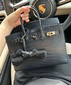 Ostrich Birkin, Hermes Ostrich, Hermes Crocodile, Kelly Hermes, Hermes Picotin, Diy Clouds, Mini Kelly, Lizard Skin, Fall Handbags