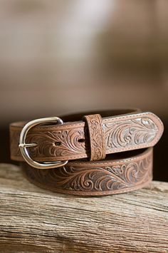 Western Design, Belt Design, Metal Belt, Western Belts, Classic Metal, Tooled Leather, Work Outfits Women, Leather Belts, Amazon Women