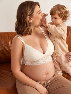 Double-Strap Nursing Bralette Hands Free Pumping Bra, Cotton Sports Bra, Mom Body, Maternity Photography Poses Pregnancy Pics, Nursing Bras, Nursing Wear, Motherhood Journey, Breastfeeding And Pumping, Cute Bras