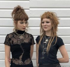 Punk Women Hair, Wavy Punk Hair, Wavy Micro Bangs, Rat Tail Haircut Women, Long Punk Hair, Punk Hair, Black Clothing, Haircut And Color, Grunge Goth