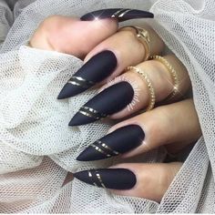 The Best French Black and Gold Nails Designs Gold Nail Designs, Stiletto Nail Art, Pointed Nails, Black Nail Designs, Older Sister, Cheer Team, Gradient Nails, Teen Fiction