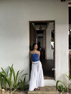 Bali Outfit, Goa Outfits, Thailand Outfit, White Skirt Outfits, White Long Skirt, Island Outfit, Long Skirt Outfits, Europe Outfits, Outfit Inspo Summer