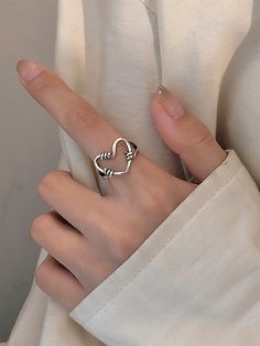 Grunge Jewelry, Indie Jewelry, Heart Decor, Cuff Rings, Heart Decorations, Hand Jewelry